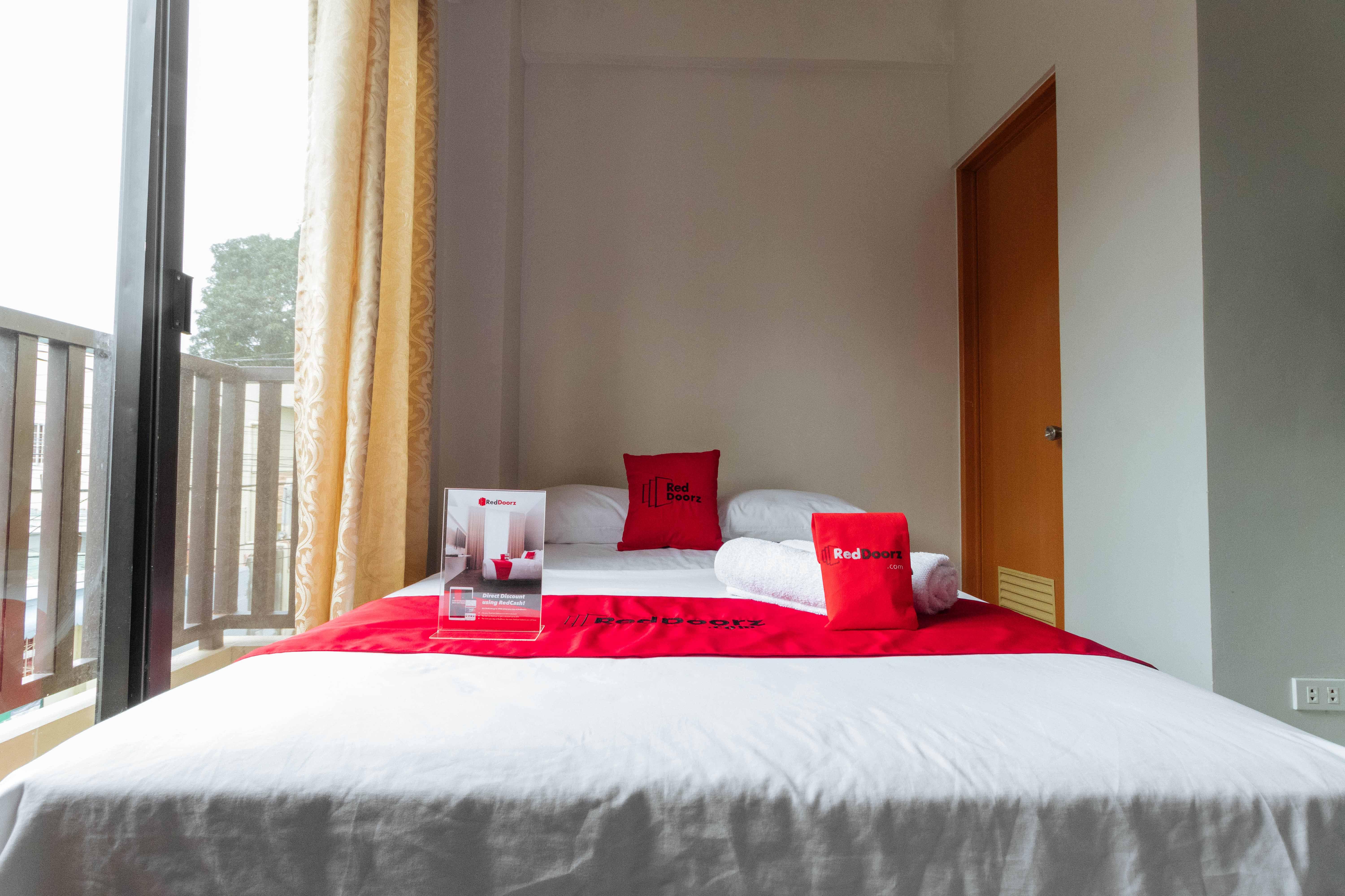 Готель Reddoorz Near Naia Terminal 1 Paranaque City Екстер'єр фото