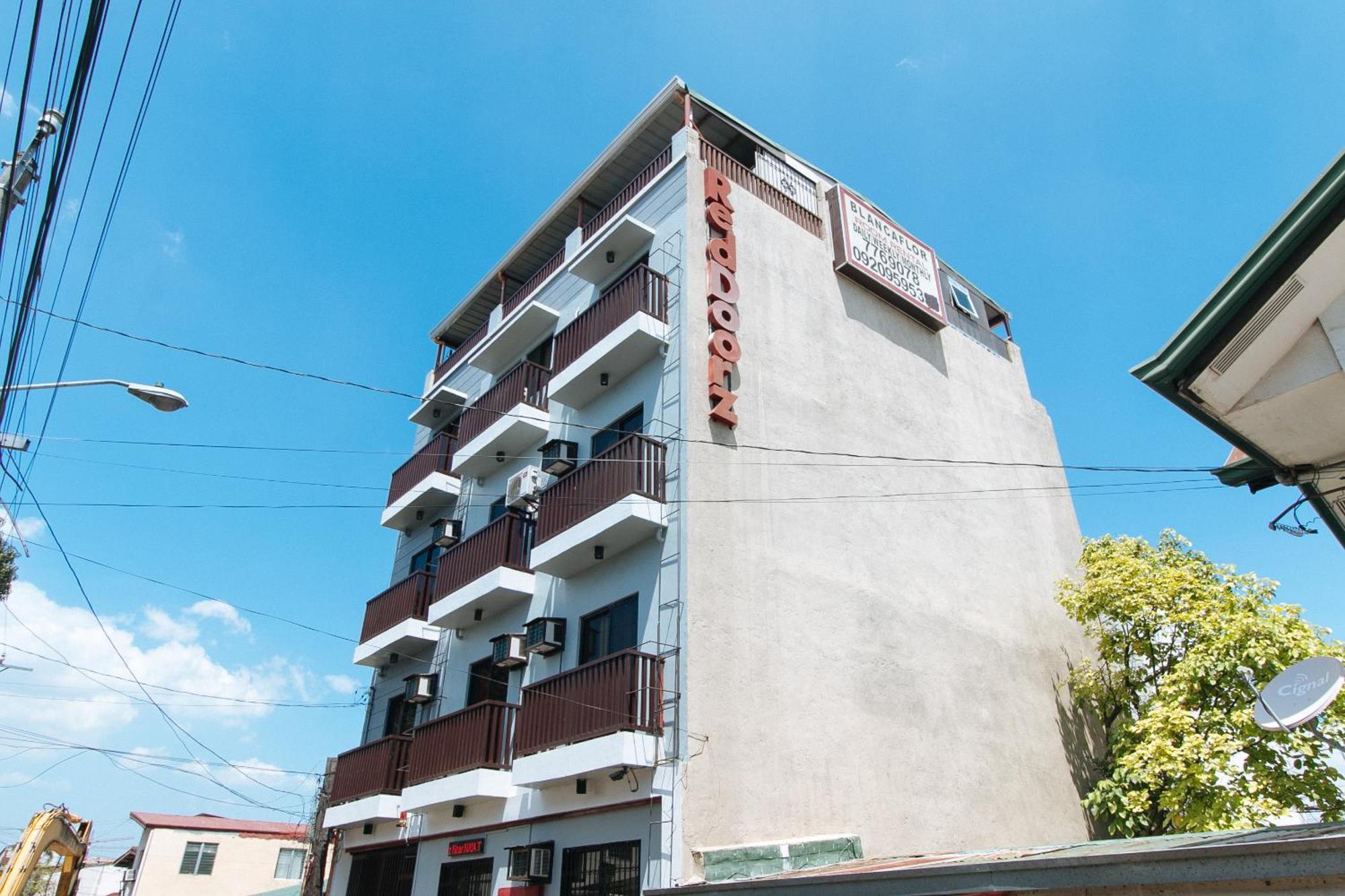Готель Reddoorz Near Naia Terminal 1 Paranaque City Екстер'єр фото